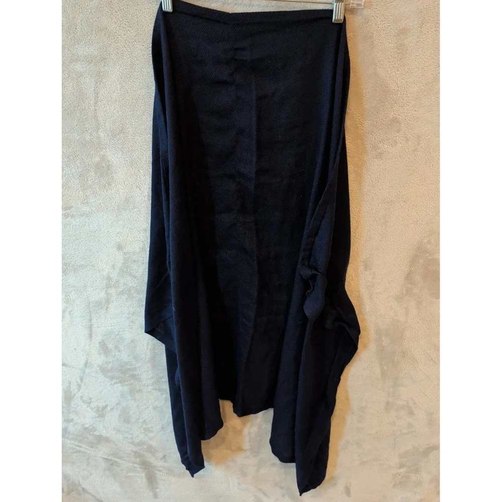 United Airlines First Class Cabin Blanket John Horsfall Navy Blue Travel Throw